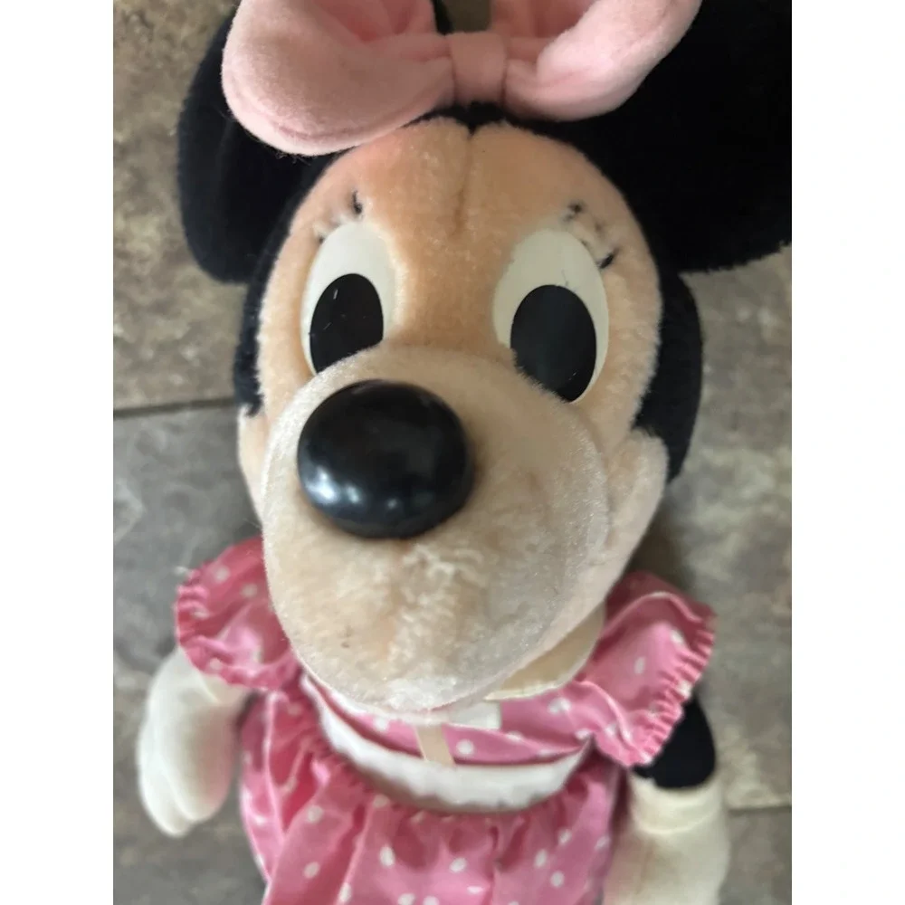 Vintage Disney Minnie Mouse Plush Pink Polka Dot Dress Stuffed Animal 18 Inch